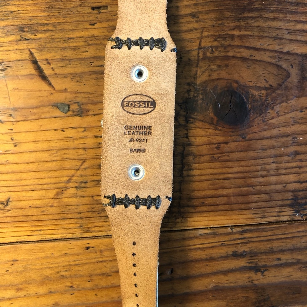 Fossil Watch - Picture 3 of 3